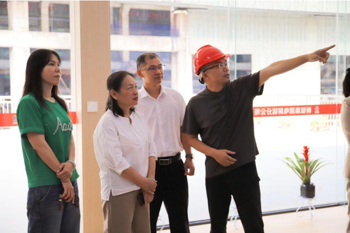 崇左市人大常委会调研组到新锰集团调研 人工智能赋能制造业发展